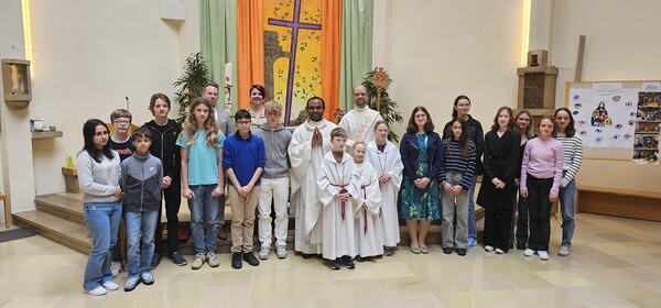 Die 17 Firmkandidatinnen aus St. Severin wurden gesendet