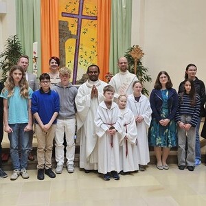 Pfarre Tulln-St. Severin Die 17 Firmkandidatinnen aus St. Severin wurden gesendet